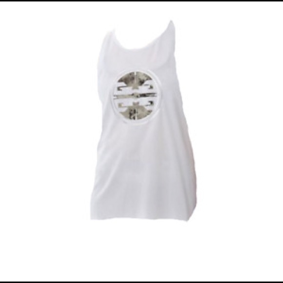 Girls With Guns Clothing Muscle Tank - Picture 2 of 3
